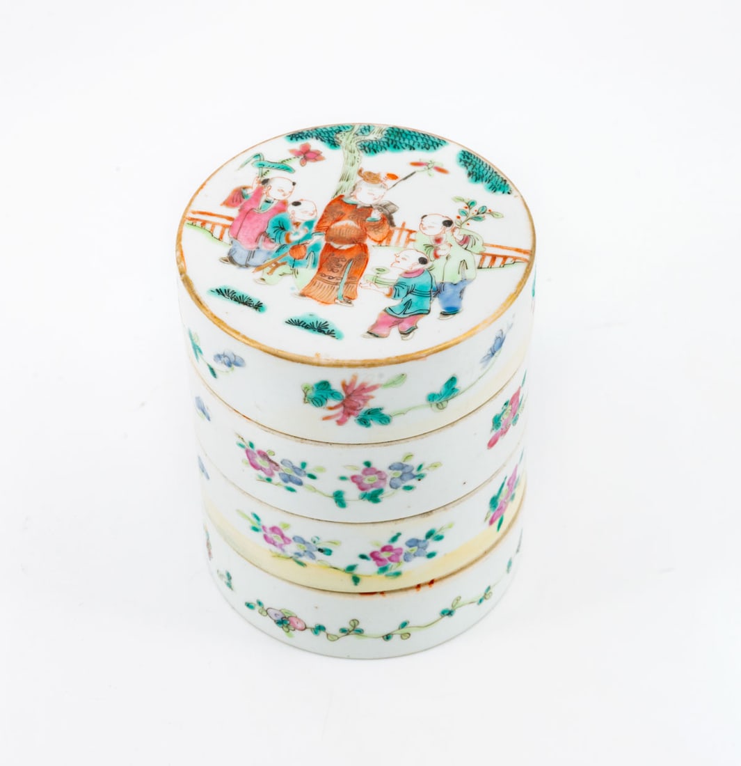 A Charming Polychrome Porcelain Four Tier Stacking Box, China, Late 19th Century (1 of 3)
