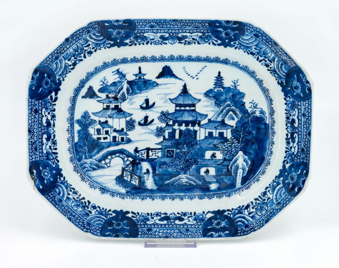 A Blue and White Porcelain Tray, China, Qianlong Dynasty, 18th Century: A Blue and White Porcelain Tray, China, Qianlong Dynasty, 18th Century Length: 25.5 cm