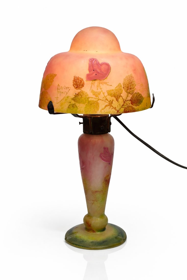 Daum Nancy, Table Lamp with Magnolia Flowers: Daum Nancy, Table Lamp with Magnolia Flowers Multilayered cameo glass, acid-etched and hand-finished, metal mount Signed on the shade Height : 35.5 cm