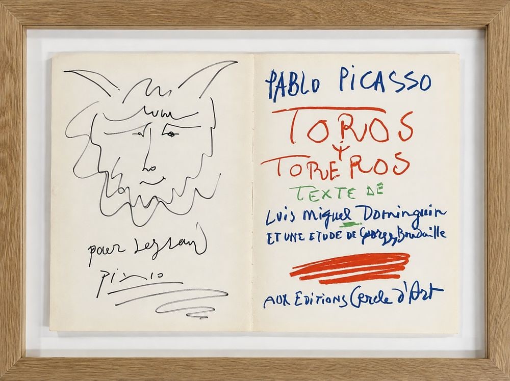 Pablo Picasso (1881-1973), Toros y Toreros: Original felt-tip pen drawing on the title page of a Picasso catalogue. The drawing and signature on the left page are executed in felt-tip pen. The text and design on the right page are printed
