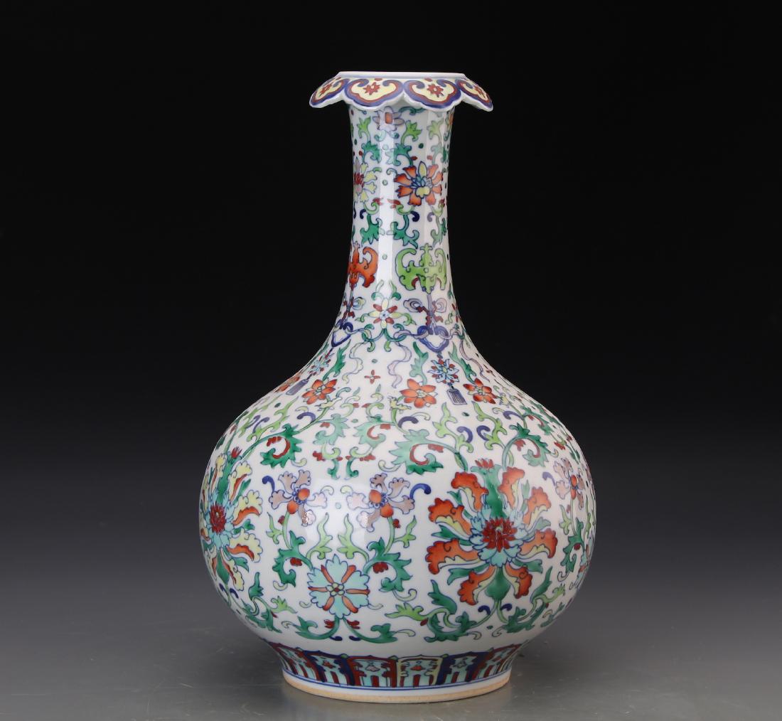 CHINESE DOUCAI VASE WITH QIANLONG MARK (1 of 12)