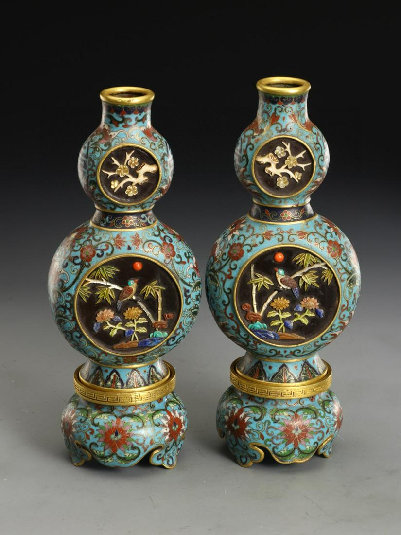 PAIR OF CHINESE CLOISONNE VASES ,QIANLONG MARK (1 of 6)
