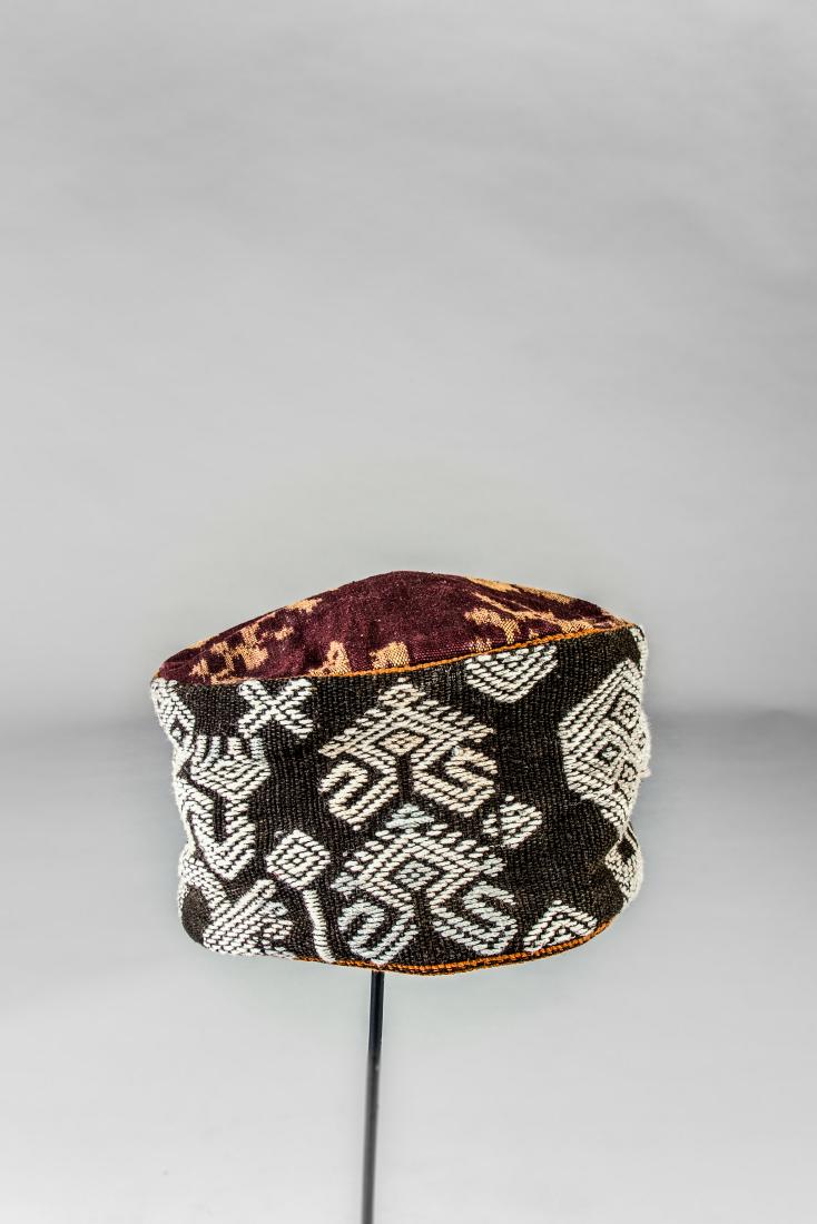 Rudolf Nureyev, Indonesian Nightcap (1 of 1)