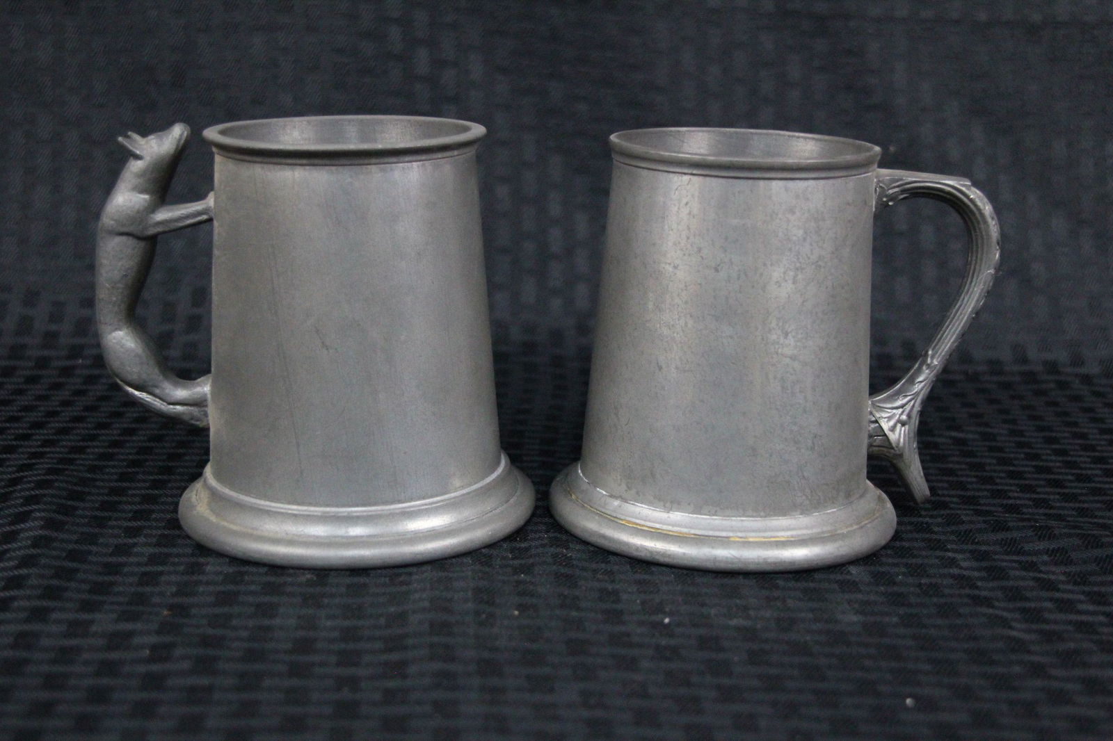 Pair vintage English pewter mugs (1 of 6)