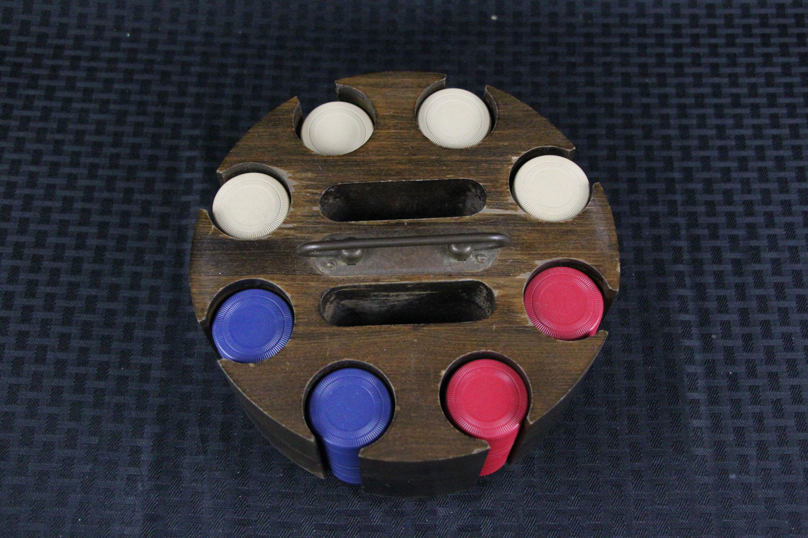 A vintage poker chip set with wooden storage (1 of 6)