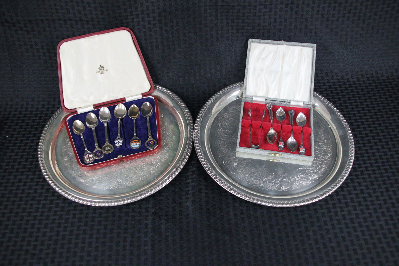A silver pieces in box with silver-plated plate (1 of 6)