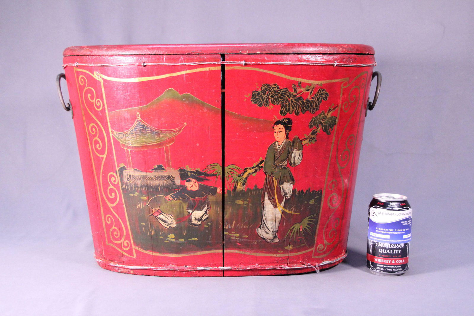 A wooden Asian box (1 of 6)