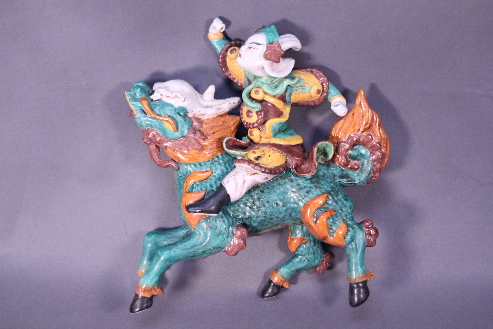 Chinese roof tile (1 of 6)