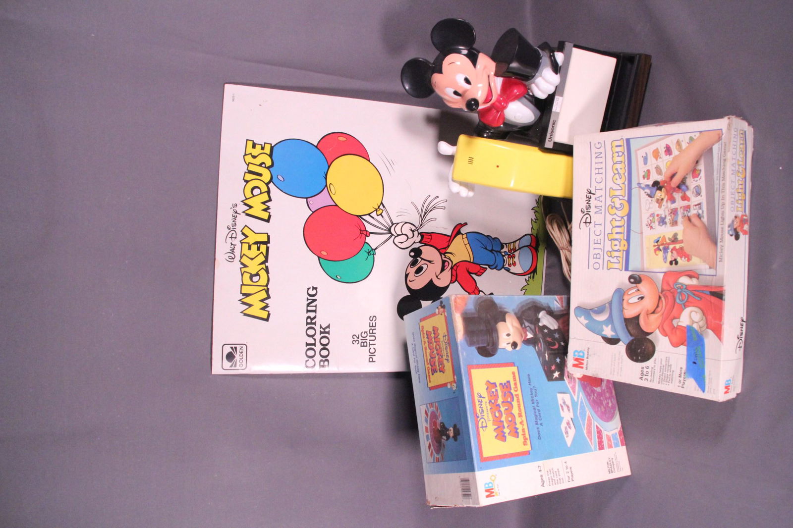 4 pcs Mickey Mouse item (1 of 6)