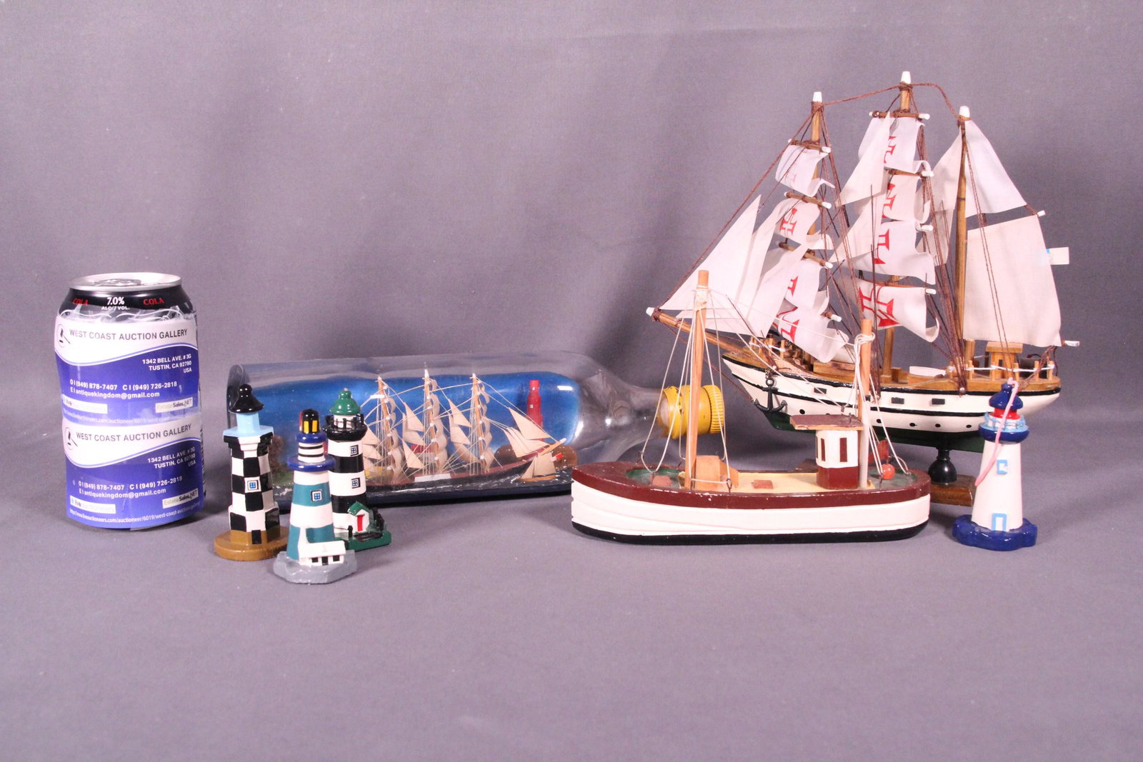 7 pcs ship figure ornament: total 7 pieces of ship figure ornament, light tower, largest L: 10.5"