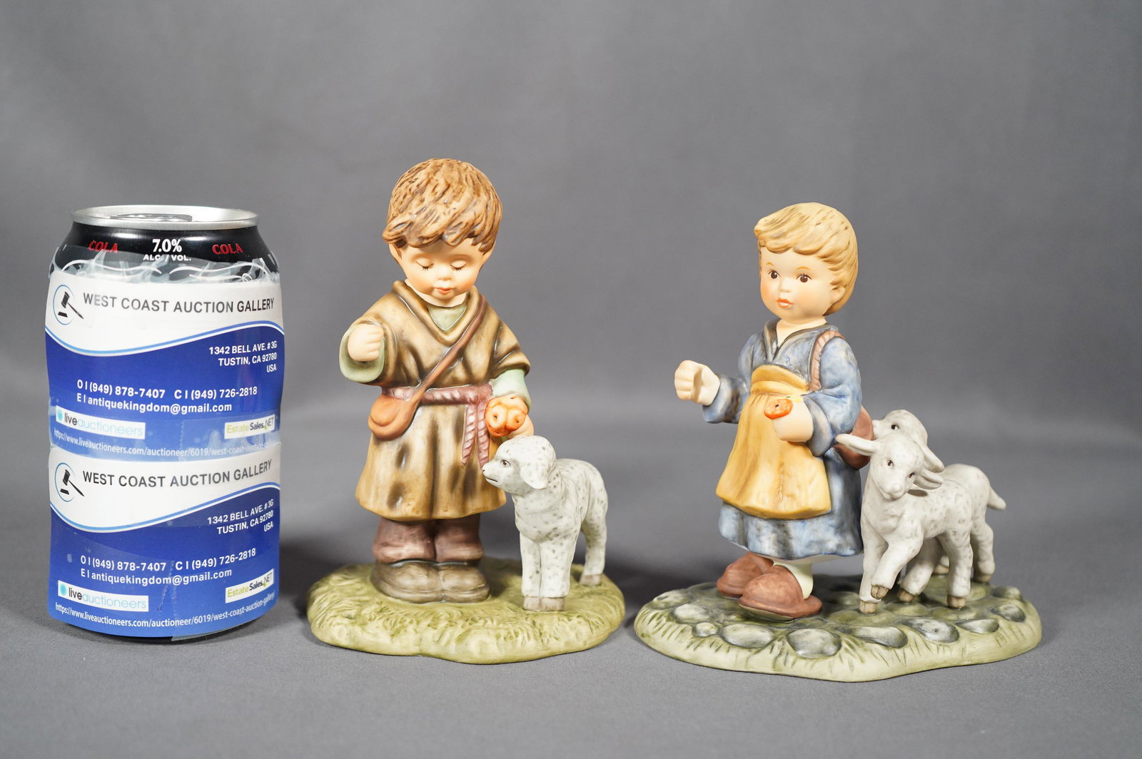 2 pcs Hummel figurine (1 of 6)