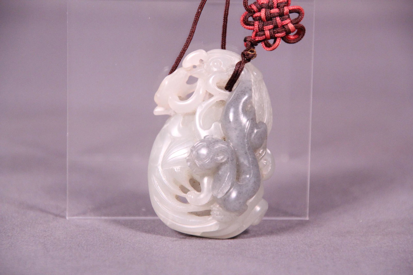 Chinese jade ornament (1 of 6)