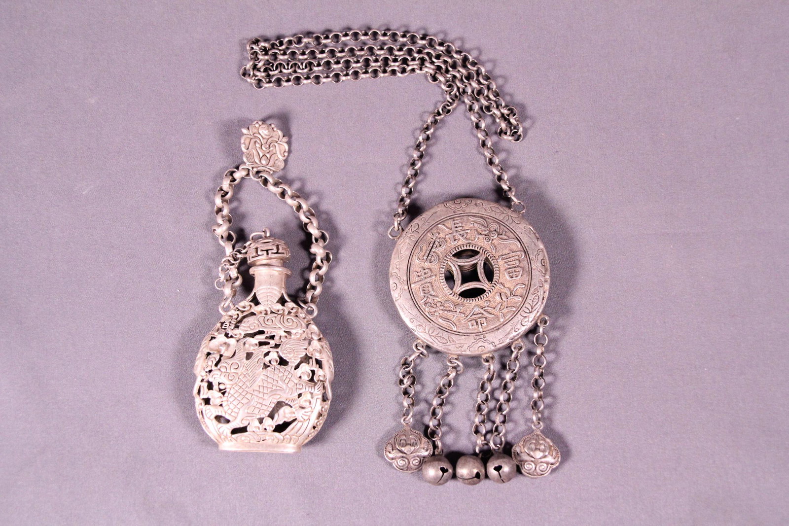 2 pcs Chinese silver item (1 of 6)