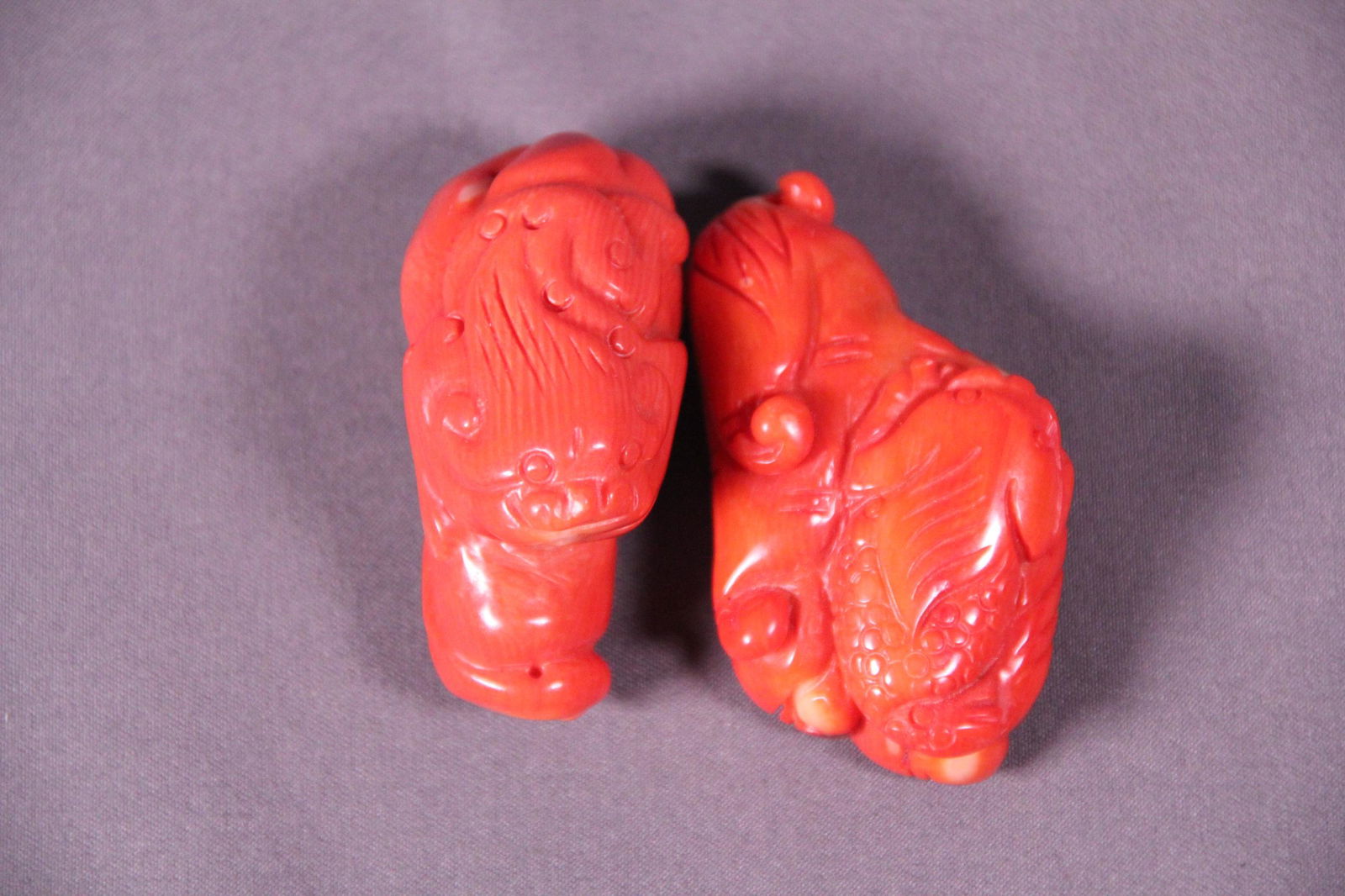 2 pcs Chinese coral item (1 of 6)