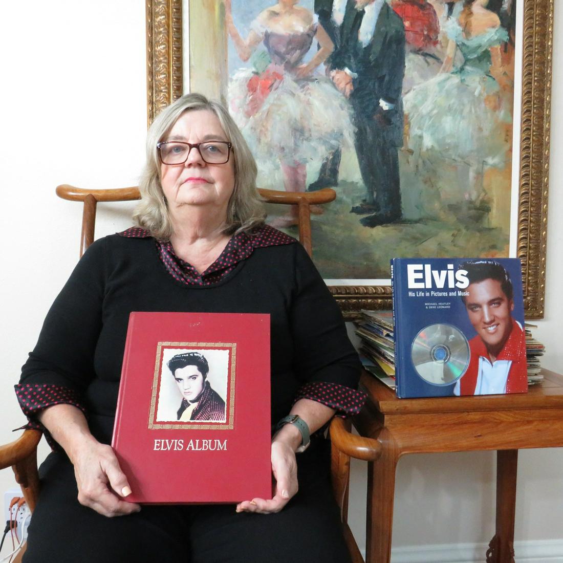 Lots of Elvis records (1 of 6)