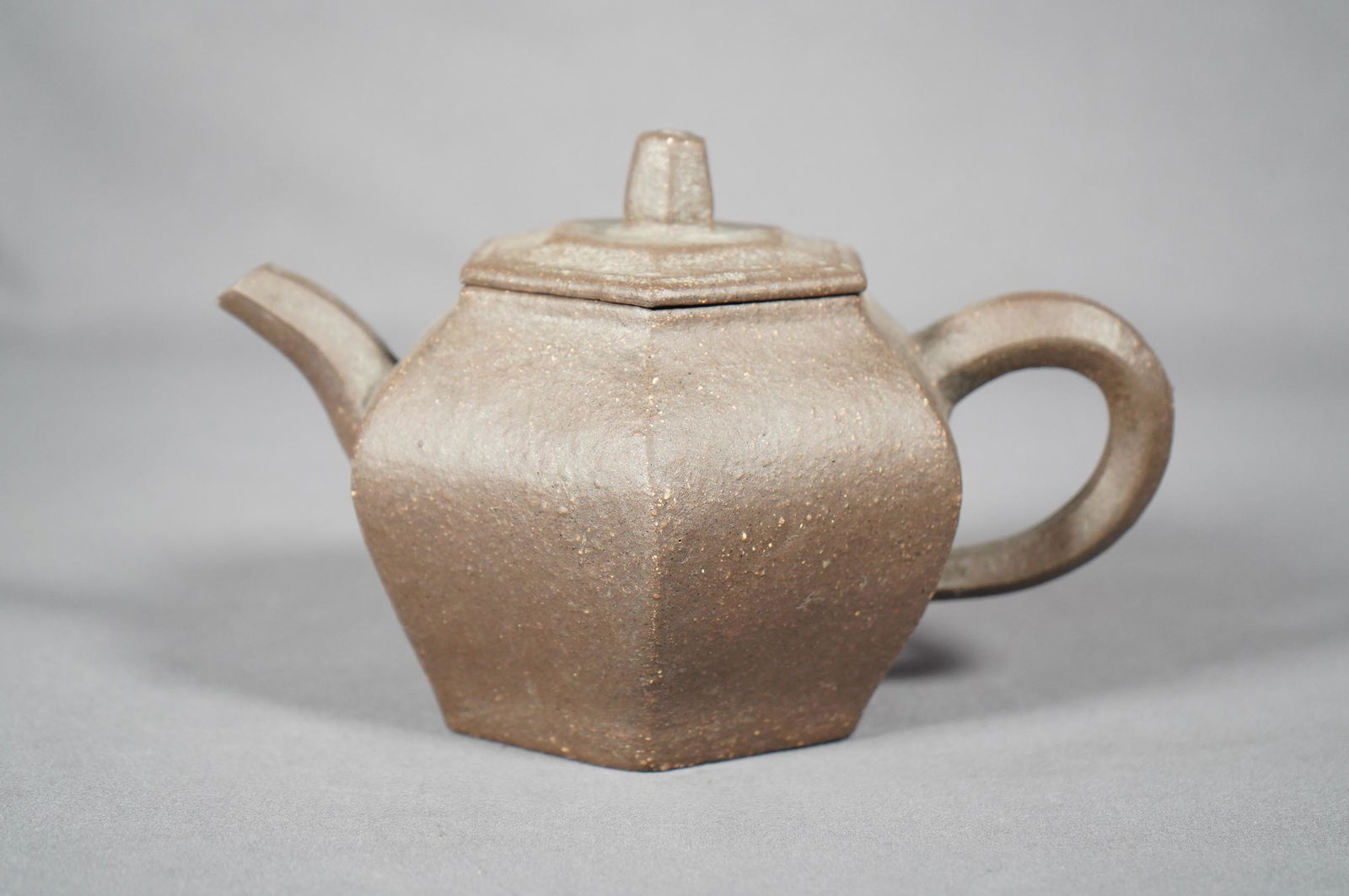 Chinese clay teapot (1 of 6)