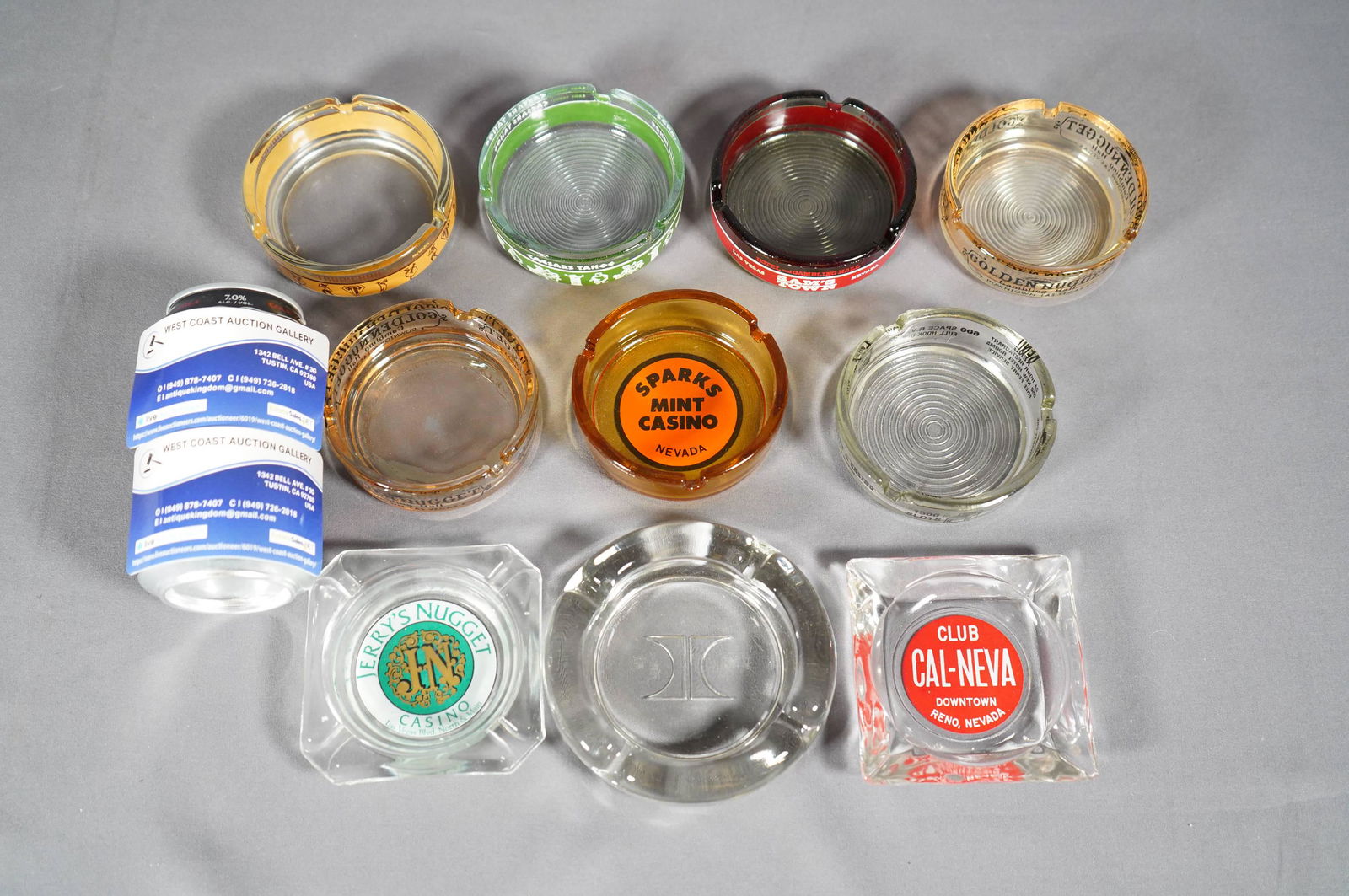 10 pcs Vegas ashtrays (1 of 6)