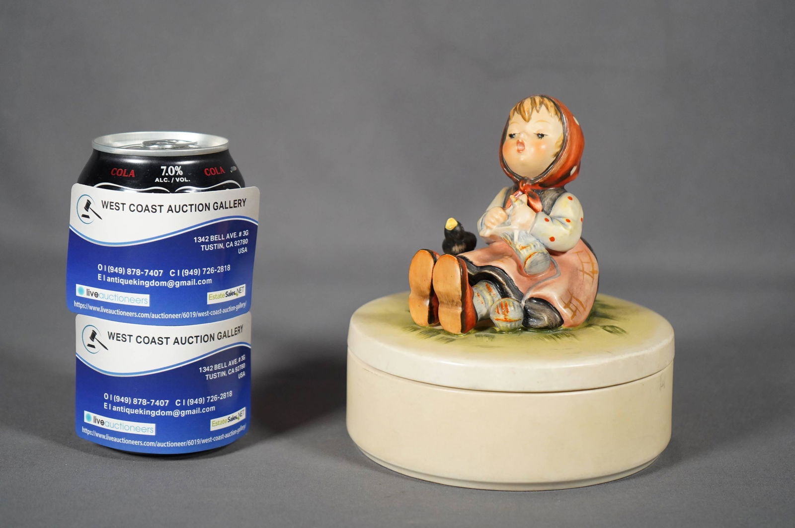 Hummel porcelain figure (1 of 6)