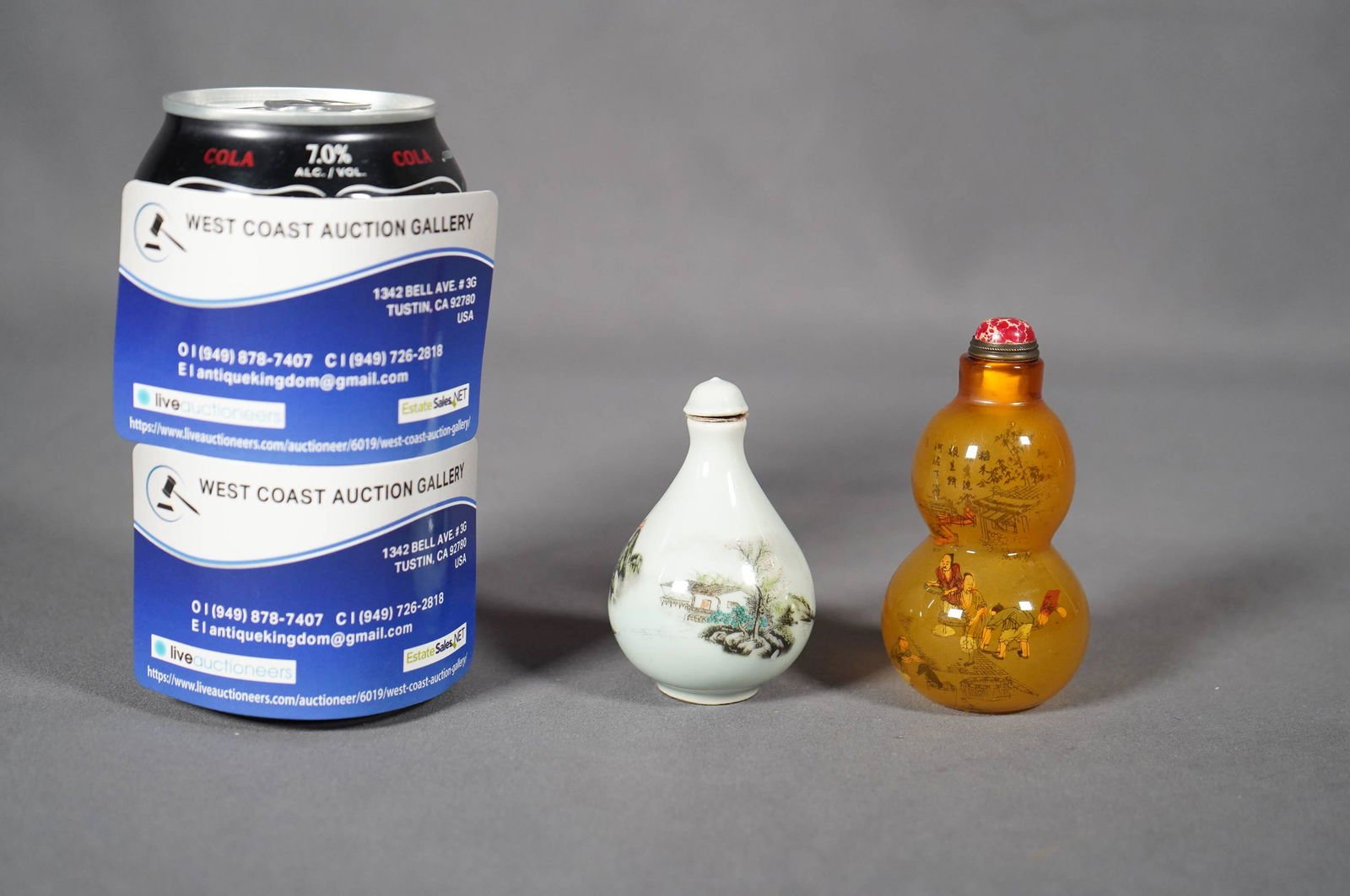 2 pcs Chinese snuff bottle (1 of 6)