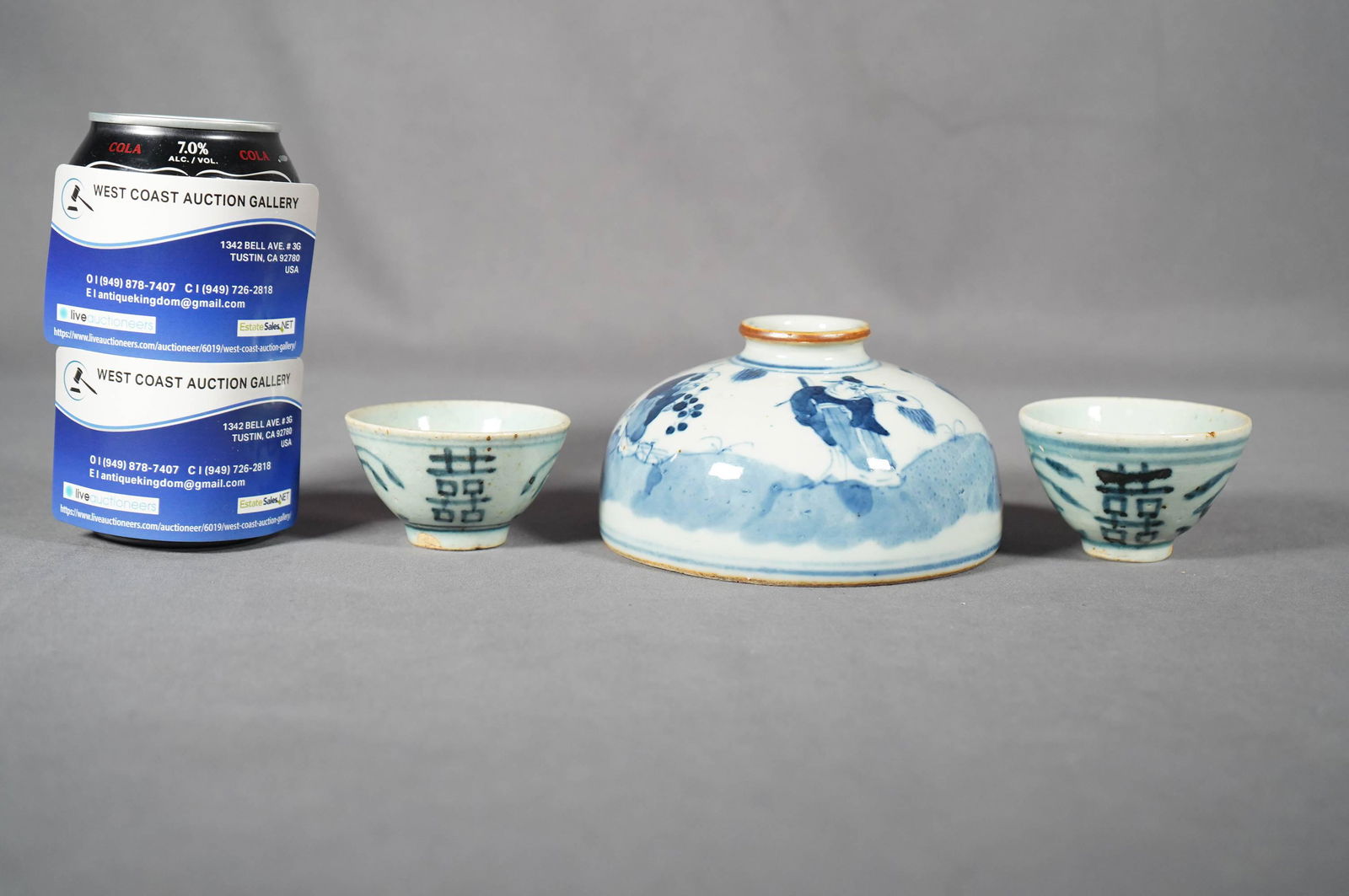 Chinese b/w water dripper (1 of 6)