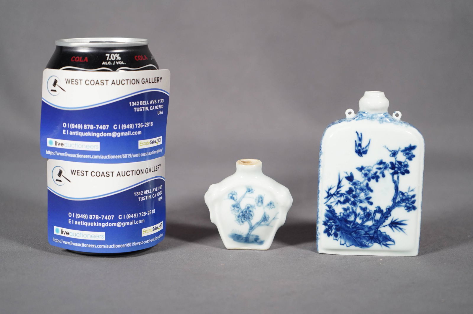 2 pcs Chinese snuff bottle (1 of 6)