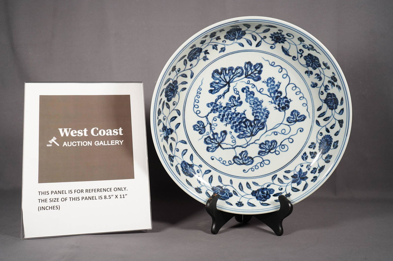 Chinese b/w charger plate (1 of 6)