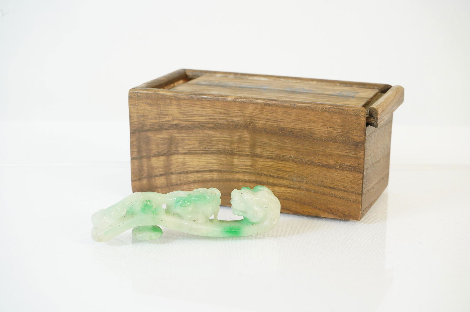 Chinese jadeite dragon (1 of 6)