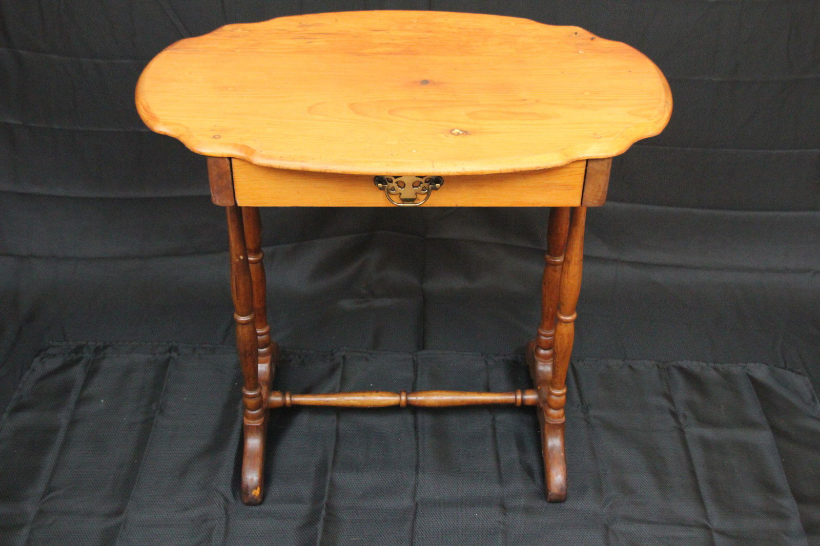 Western wooden table (1 of 6)