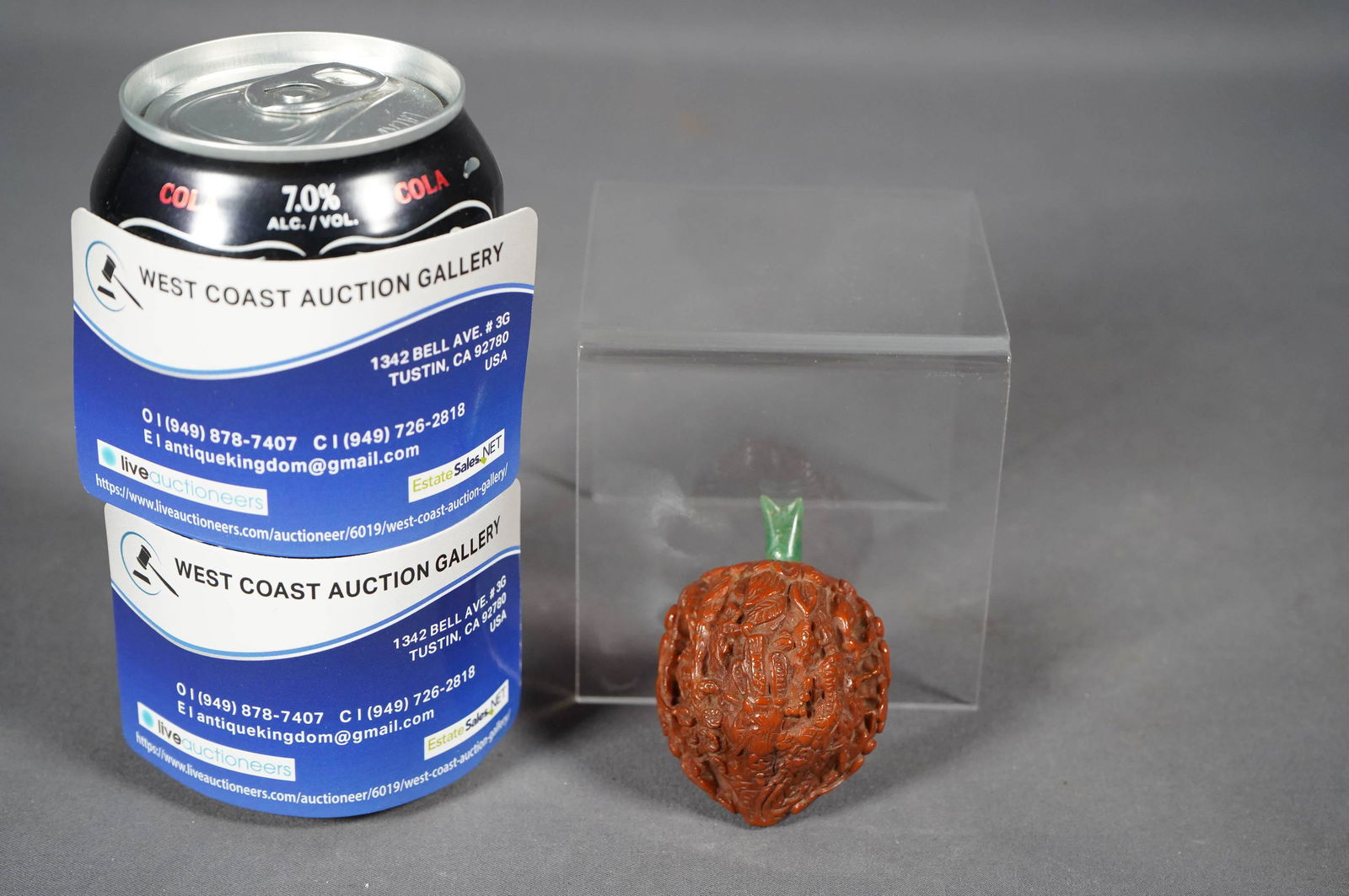 Chinese walnut snuff bottle (1 of 6)