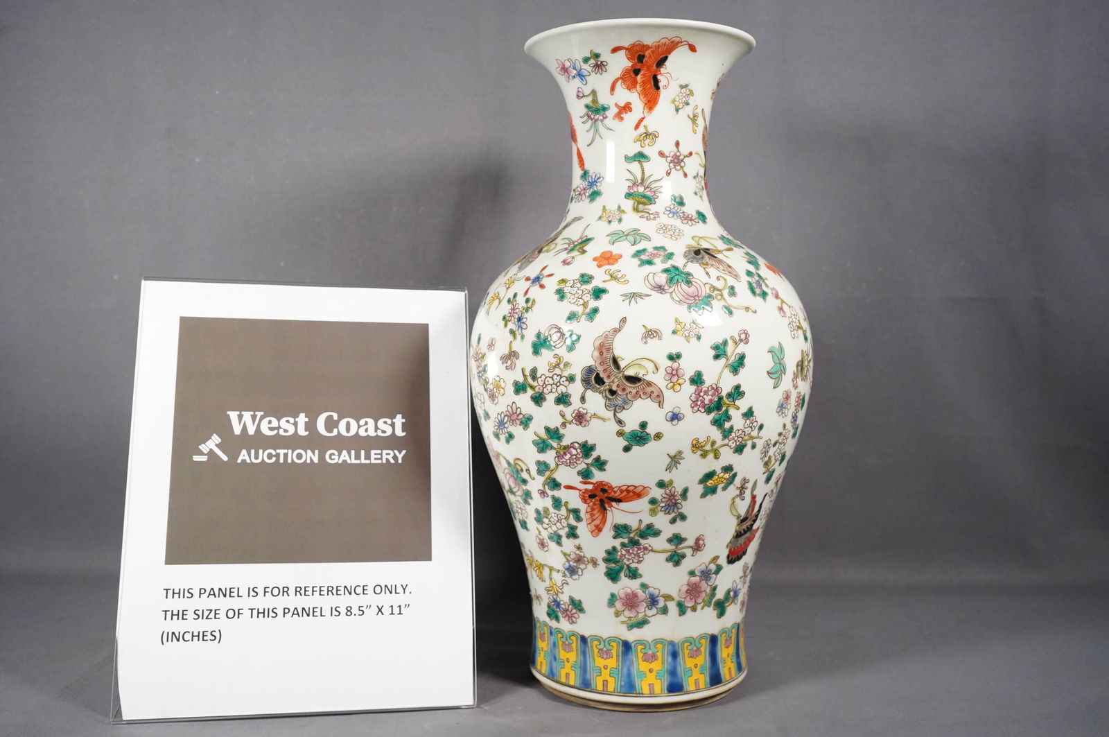 Chinese floral vase (1 of 6)
