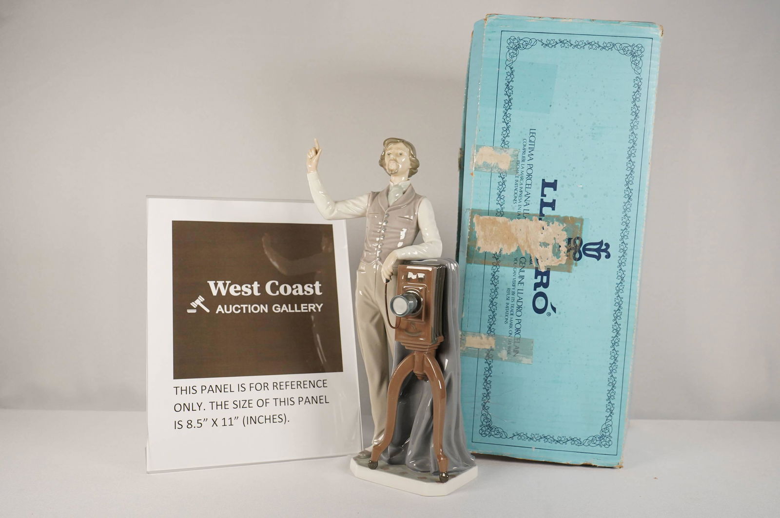 A Lladro photographer (1 of 6)