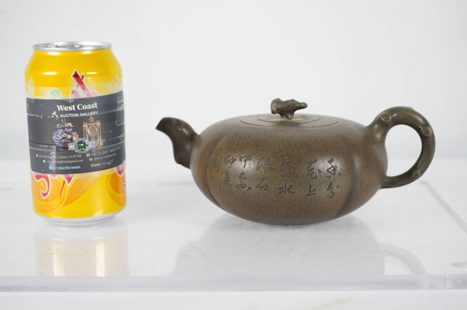 Chinese clay teapot (1 of 6)