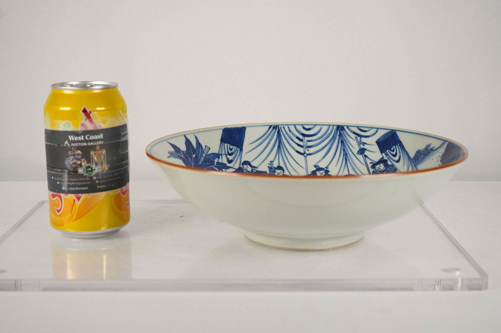 Chinese large b/w bowl (1 of 6)