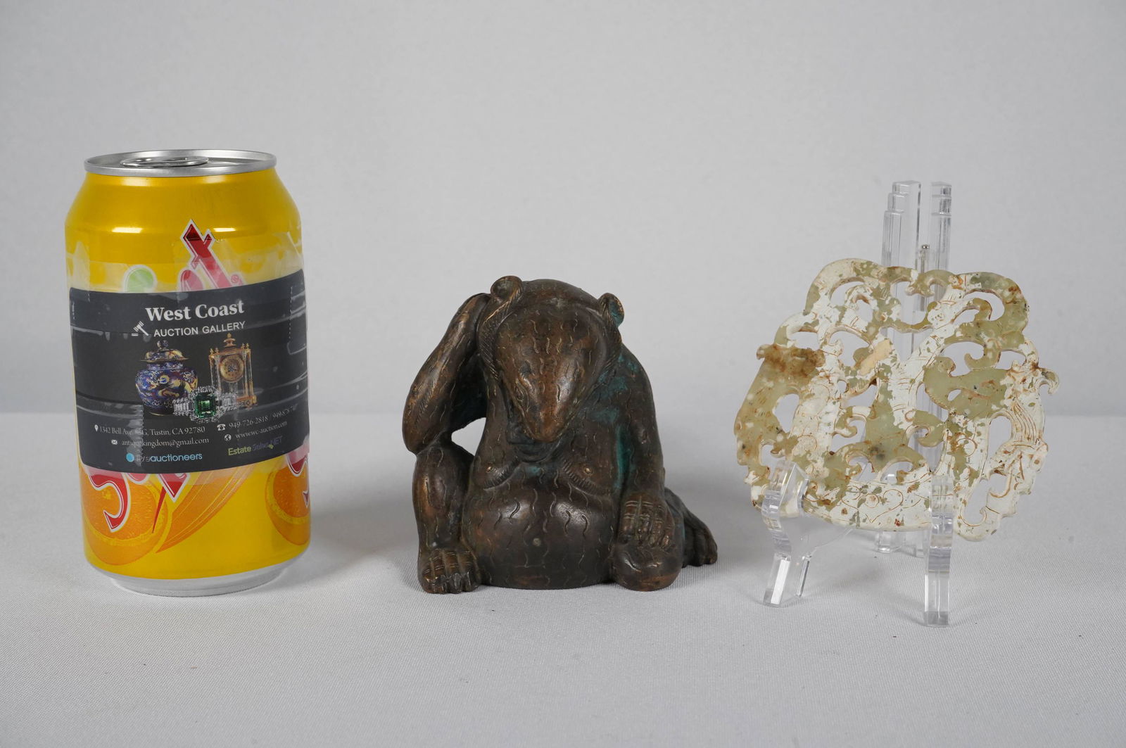 2 pcs Chinese item (1 of 6)