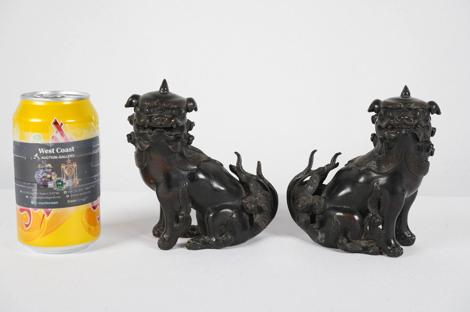 A pair Chinese bronze (1 of 6)