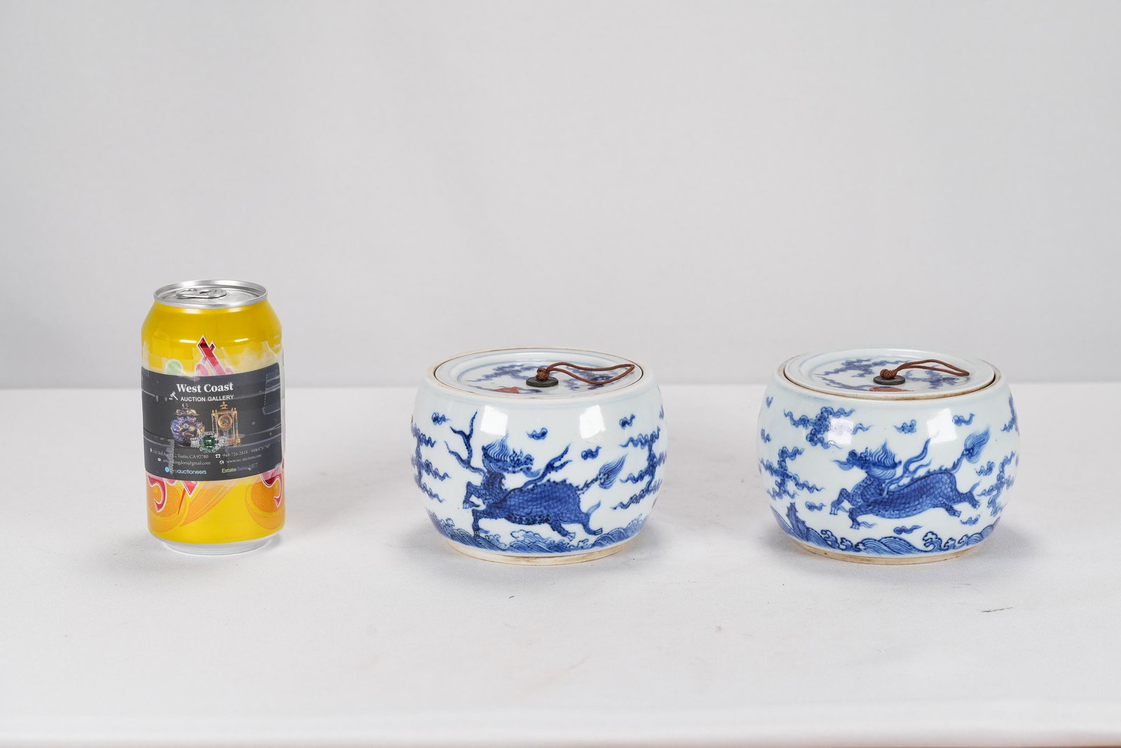 2 pcs Chinese b/w box (1 of 6)