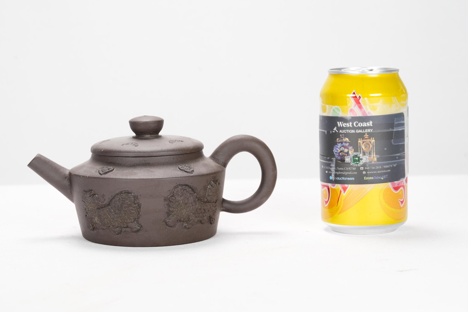 Chinese clay teapot (1 of 8)