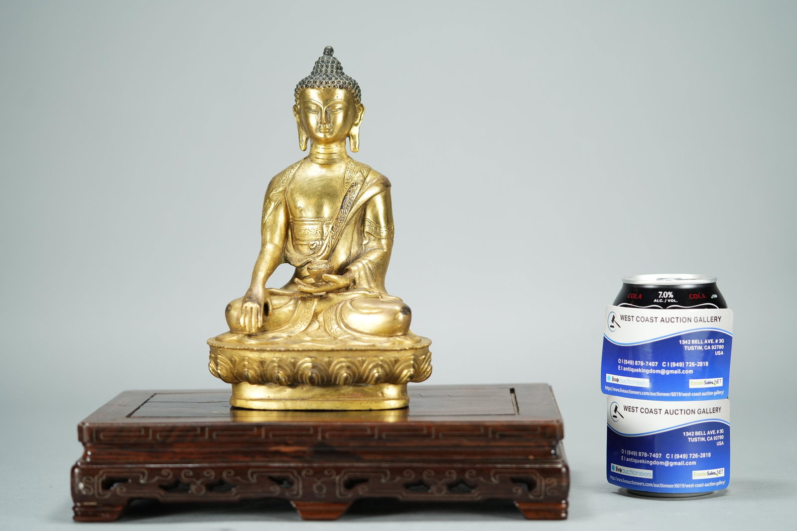 Chinese bronze buddha (1 of 8)