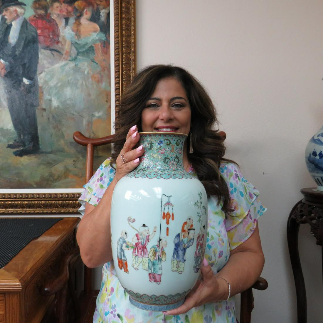 Chinese important vase (1 of 12)