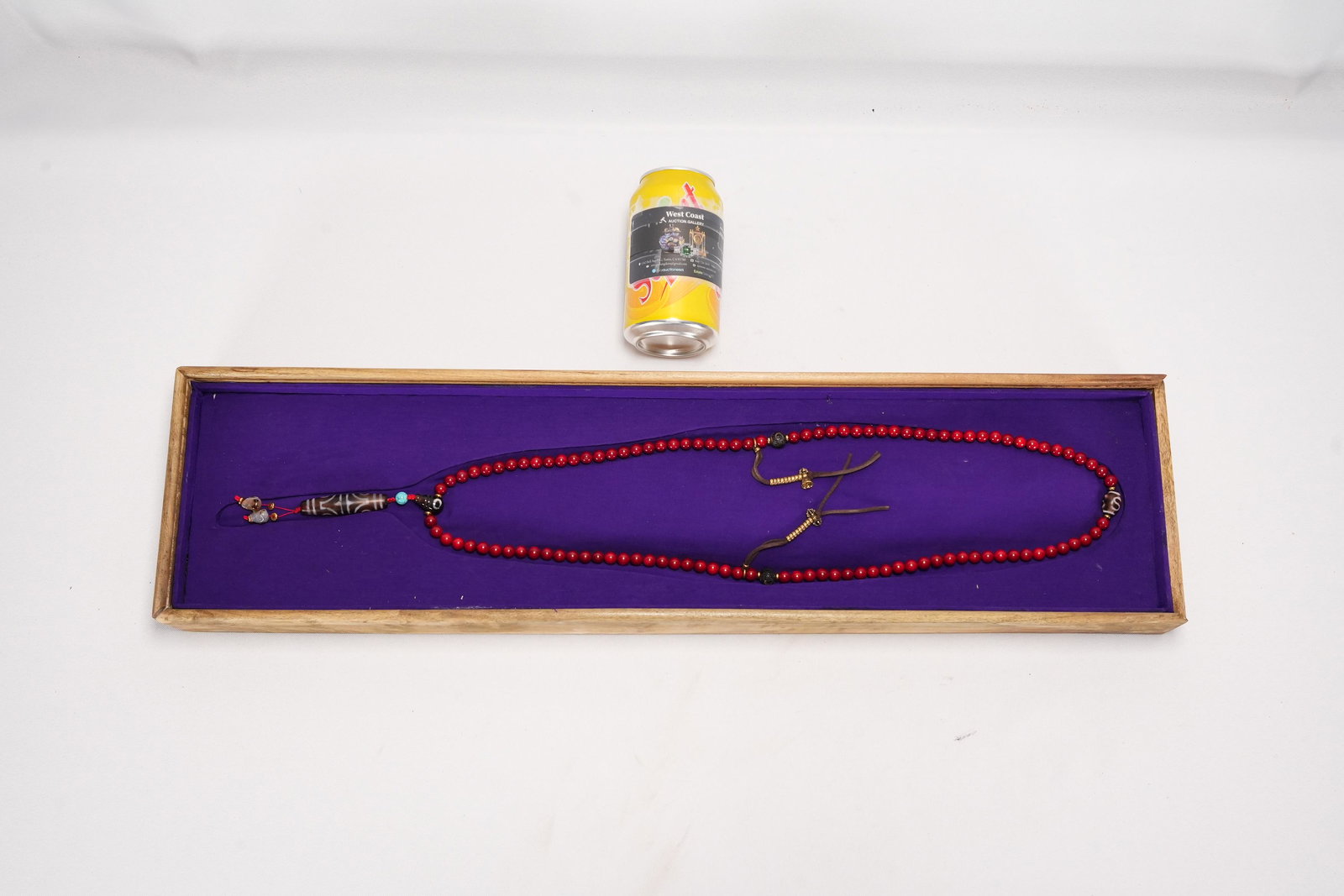 Chinese coral necklace (1 of 8)