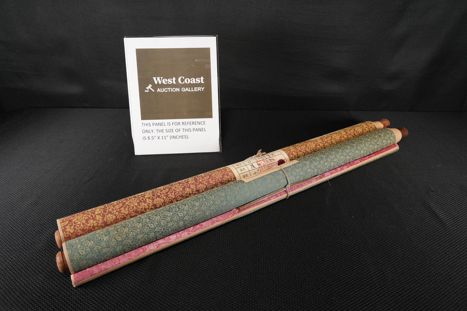 2 pcs Chinese scroll (1 of 9)