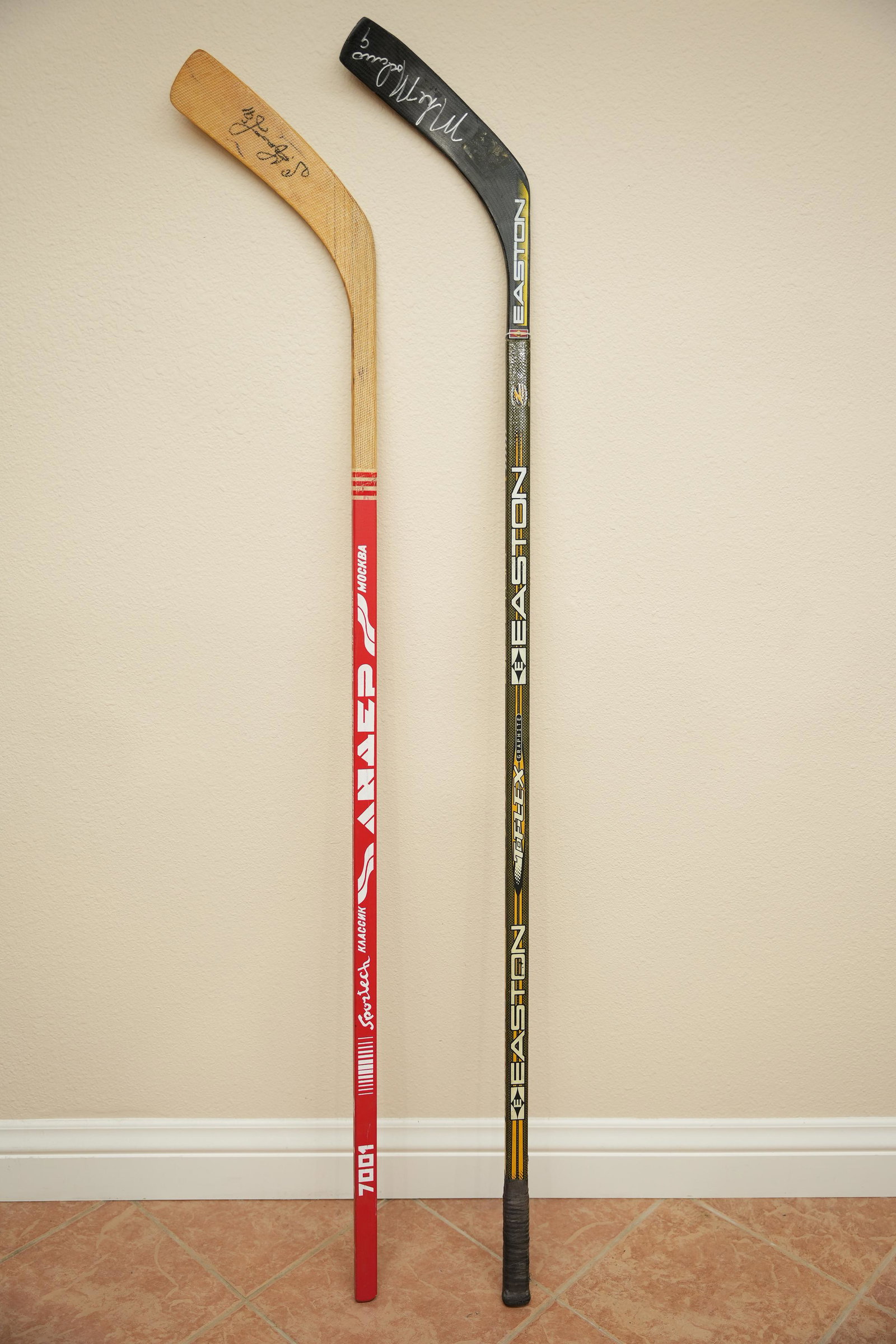2 pcs hockey sticks (1 of 6)