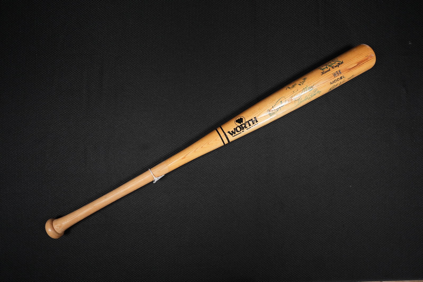 MLB baseball bat signed (1 of 7)