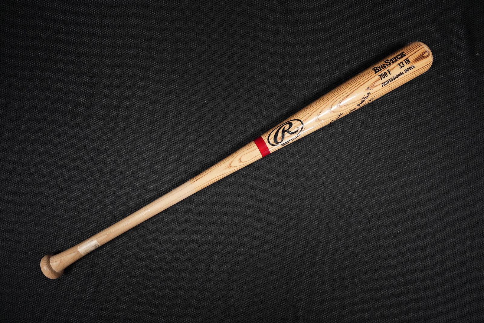MLB baseball bat signed (1 of 6)