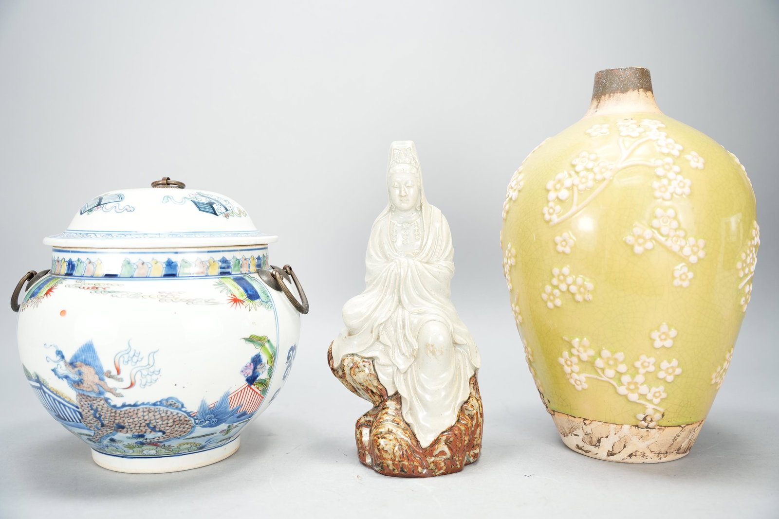 3 pcs Chinese items (1 of 8)