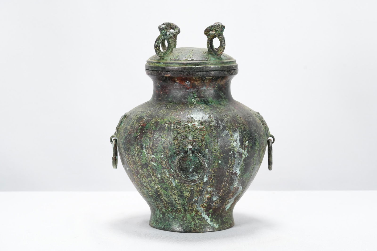 Chinese large bronze pot (1 of 8)