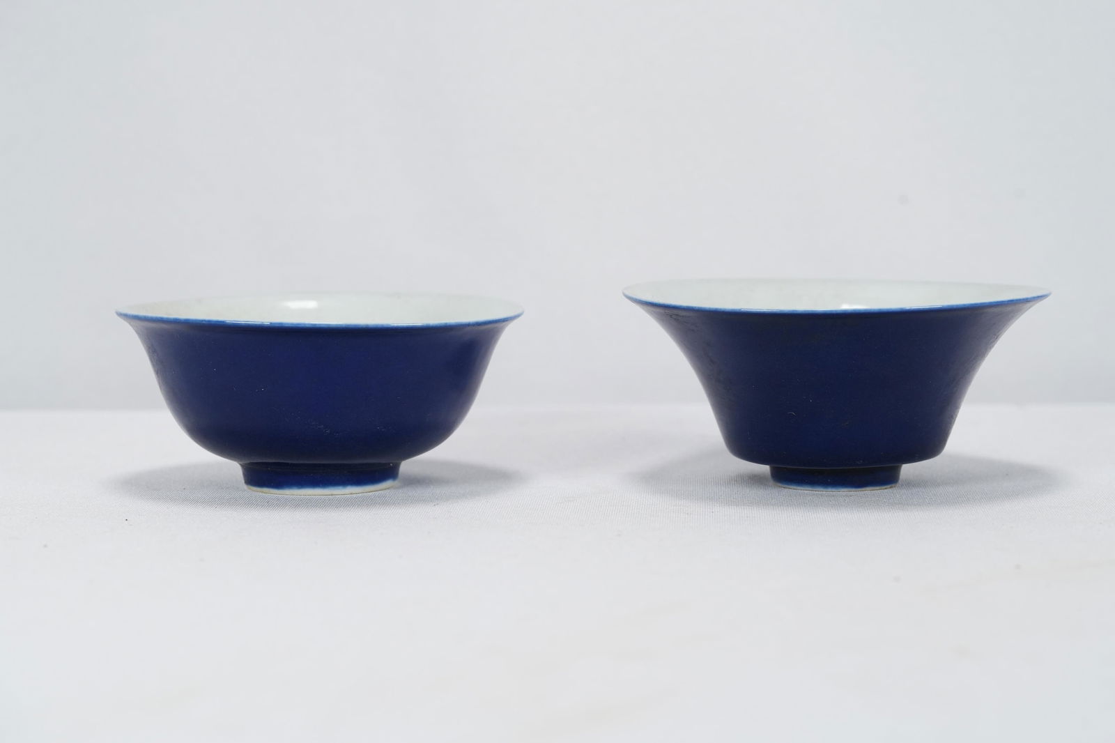 2 pcs Chinese bowls (1 of 8)