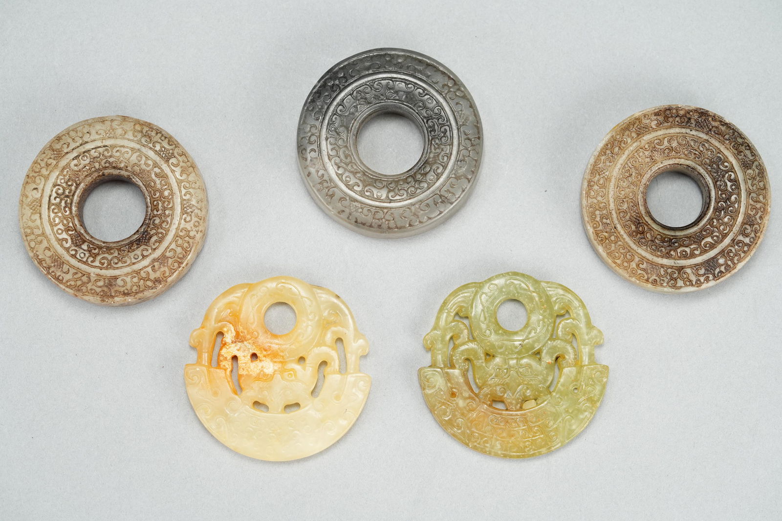 5 pcs Chinese jade ornaments (1 of 6)