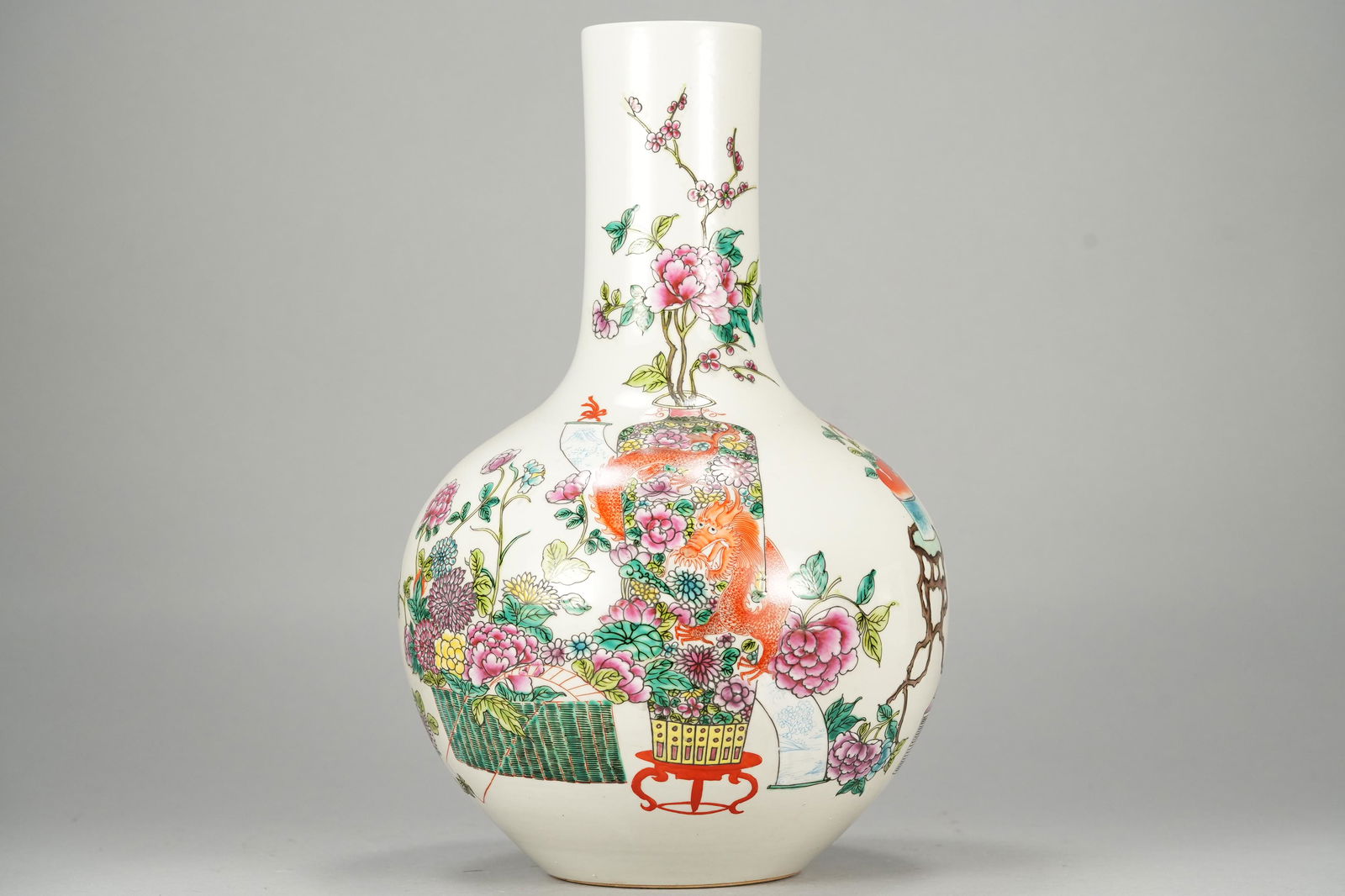 Chinese tall porcelain vase (1 of 6)