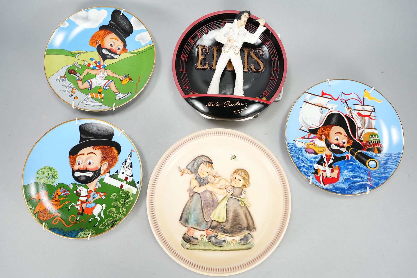 A lot of plates item (1 of 6)